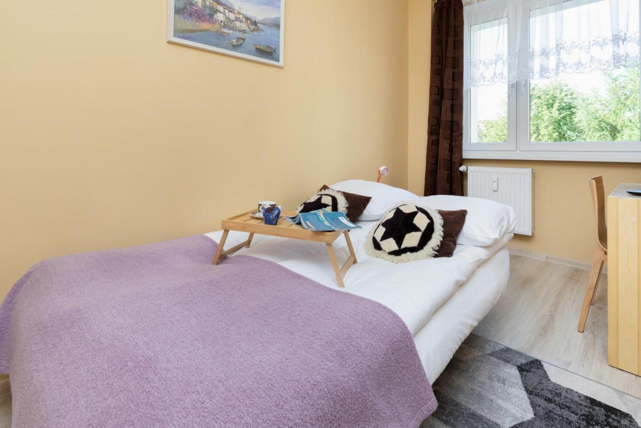 Spacious Family In By Renters Apartament
